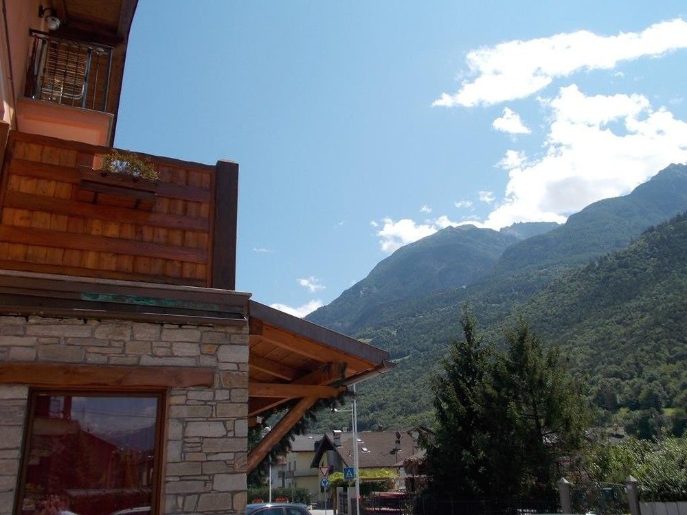 Sottosopra Alps Apartments & Rooms Charvensod Екстер'єр фото